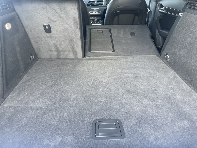 アウディ RS Q3 中古車