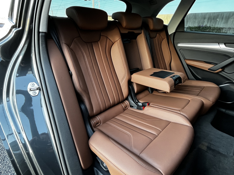 アウディ Q5 中古車