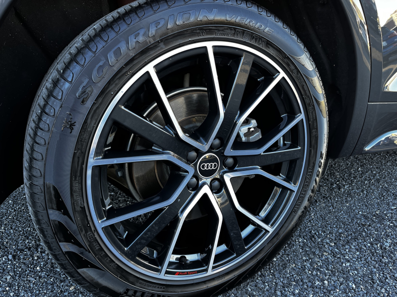 アウディ Q5 中古車