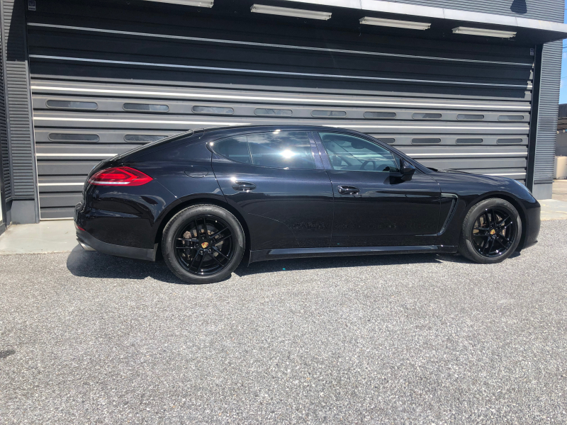 ポルシェ パナメーラ 中古車