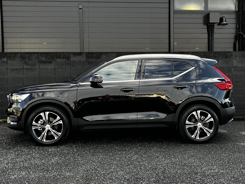 ボルボ XC40 中古車