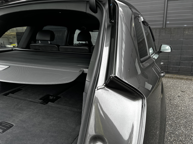 アウディ Q7 中古車