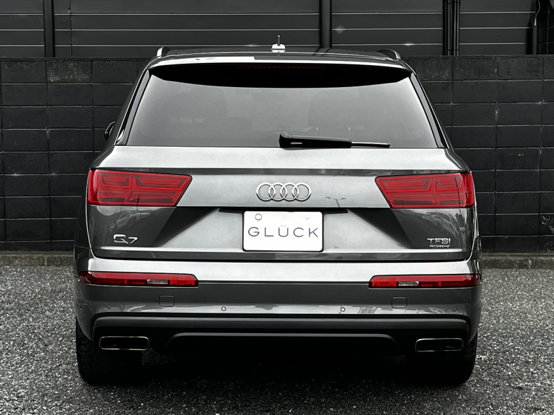 アウディ Q7 中古車