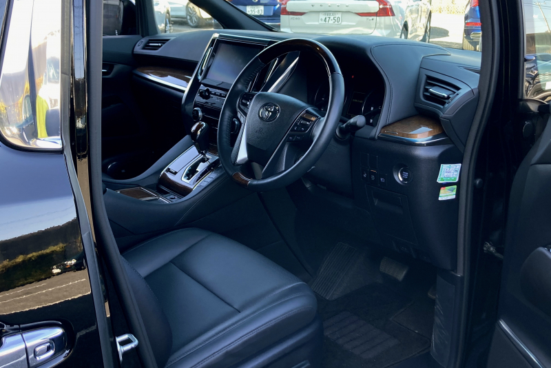 トヨタ アルファード 中古車