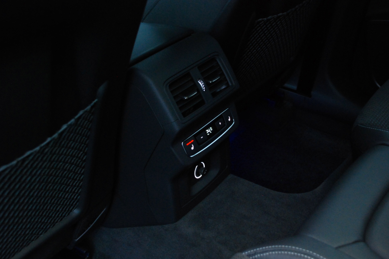 アウディ Q5 中古車