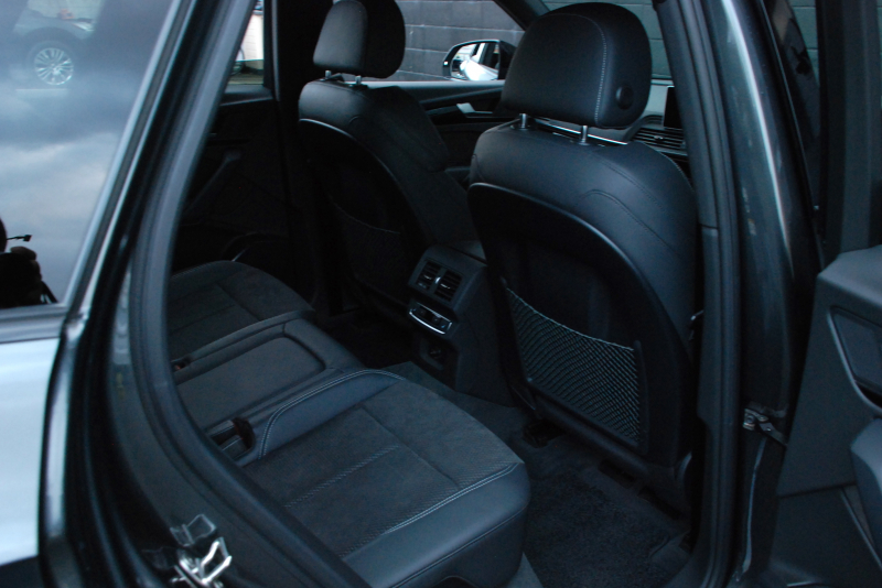 アウディ Q5 中古車