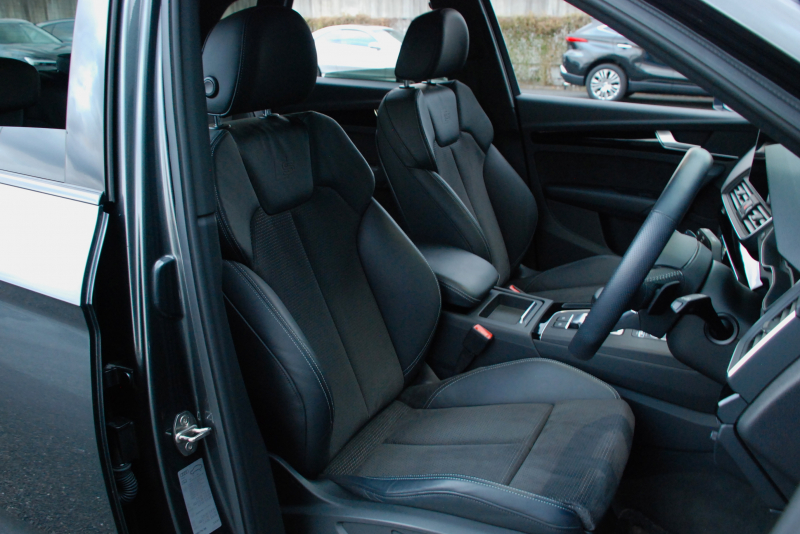 アウディ Q5 中古車