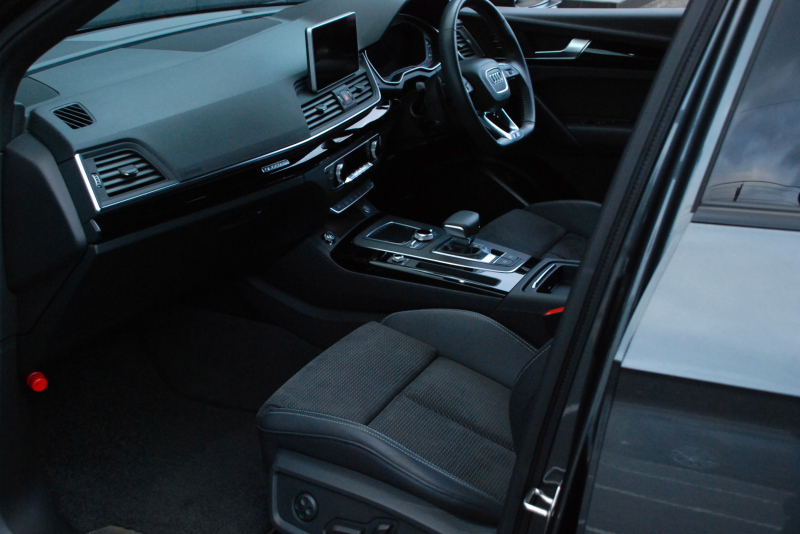 アウディ Q5 中古車