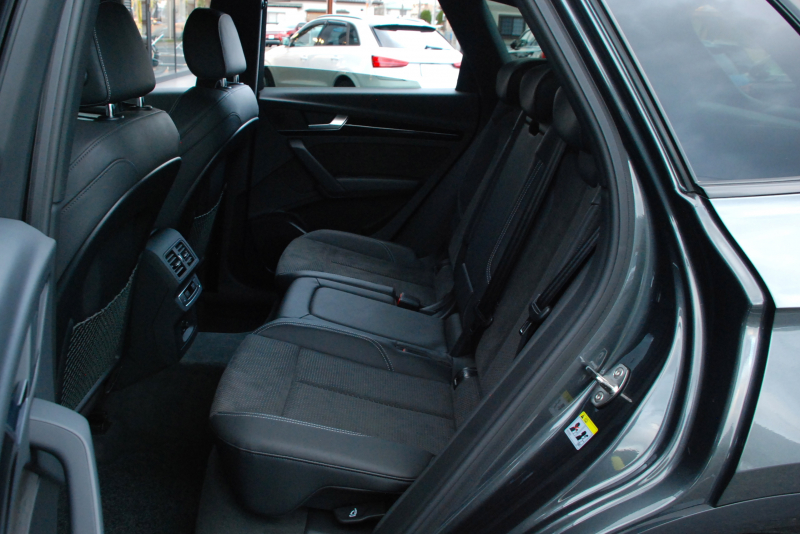 アウディ Q5 中古車