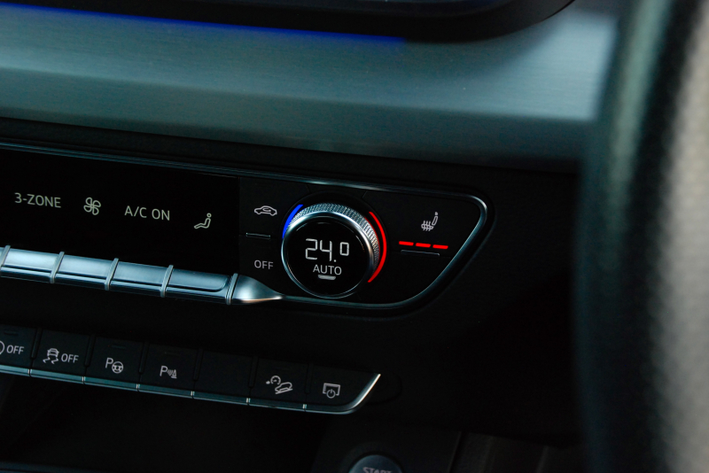 アウディ Q5 中古車