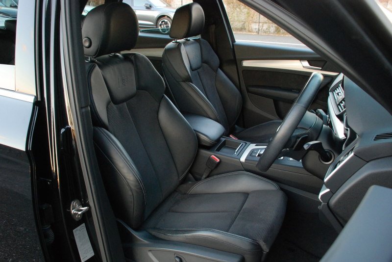 アウディ Q5 中古車