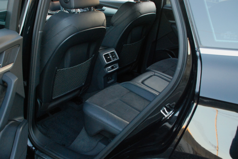 アウディ Q5 中古車