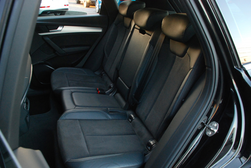 アウディ Q5 中古車