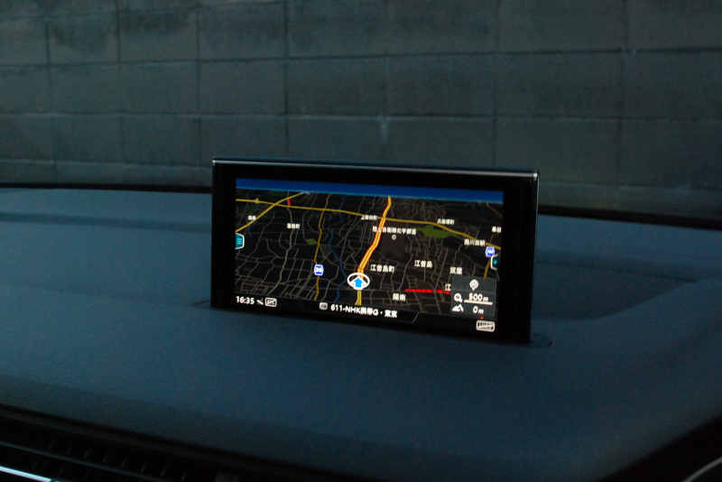 アウディ Q7 中古車