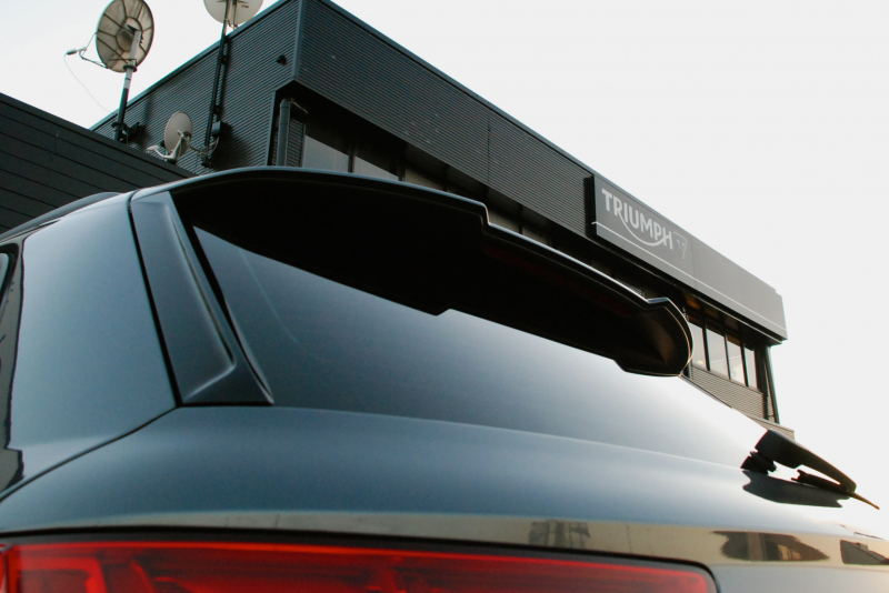 アウディ Q7 中古車