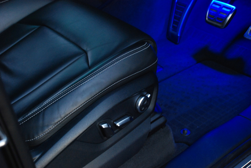 アウディ Q7 中古車