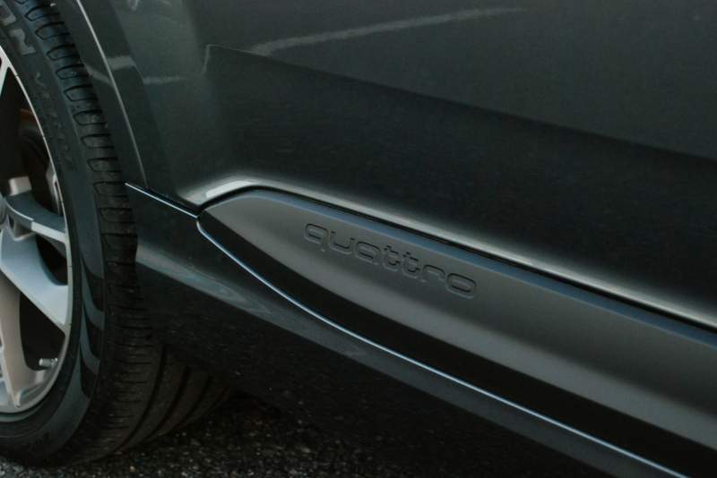 アウディ Q7 中古車