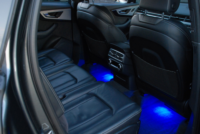 アウディ Q7 中古車