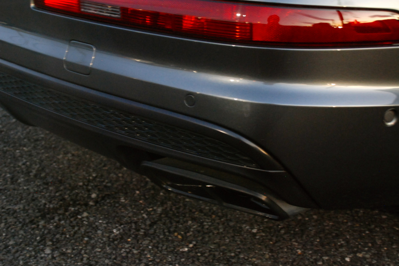 アウディ Q7 中古車