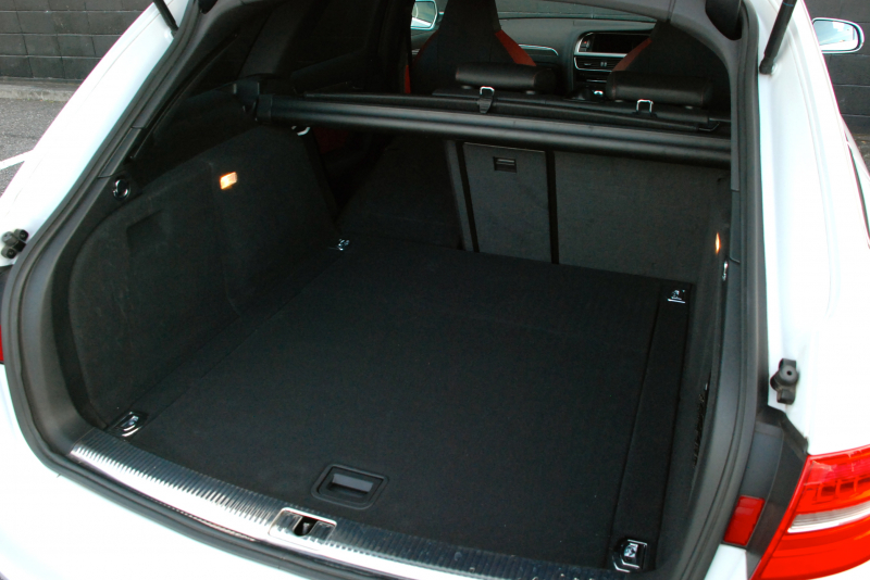 アウディ S4 中古車