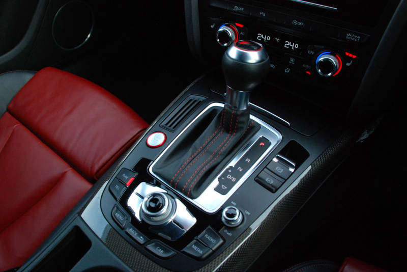 アウディ S4 中古車