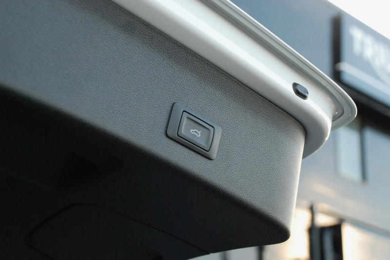 アウディ S4 中古車