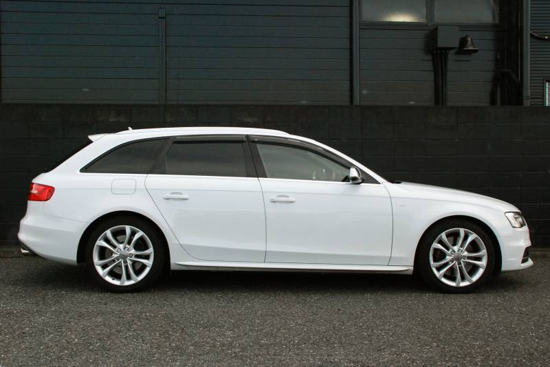 アウディ S4 中古車