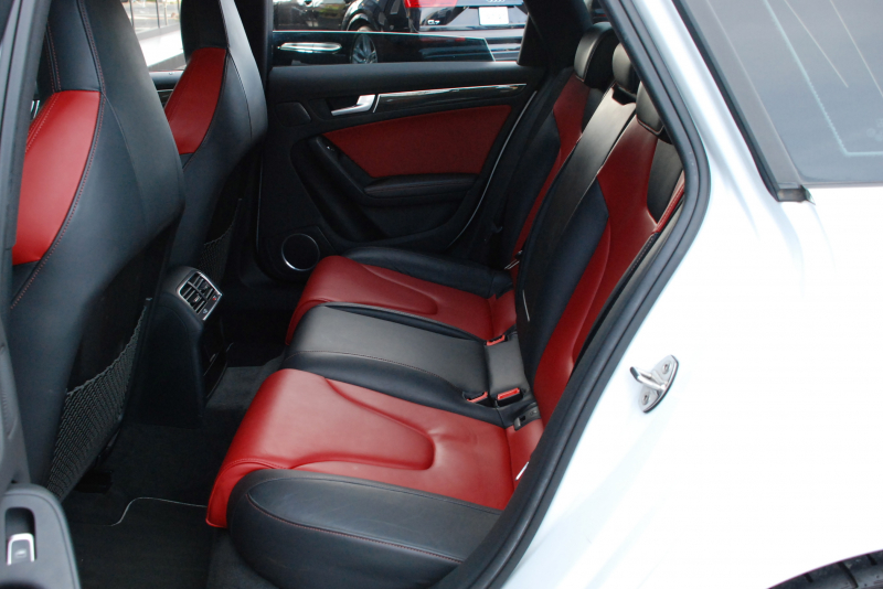 アウディ S4 中古車