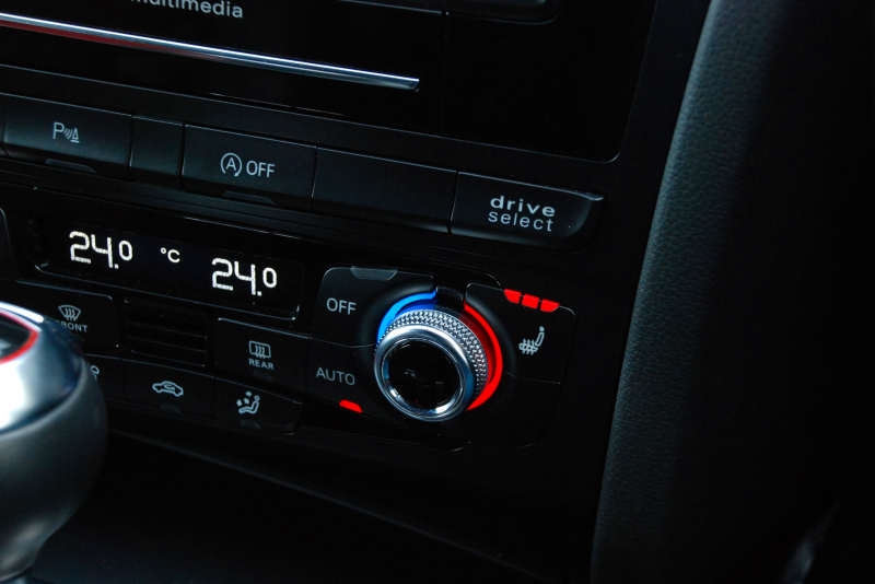 アウディ S4 中古車