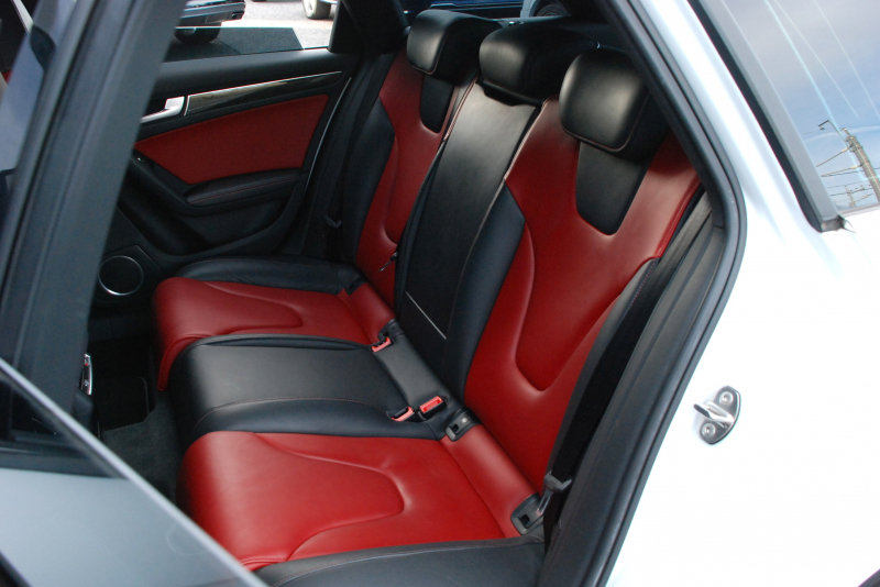 アウディ S4 中古車