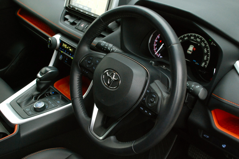 トヨタ RAV4 中古車