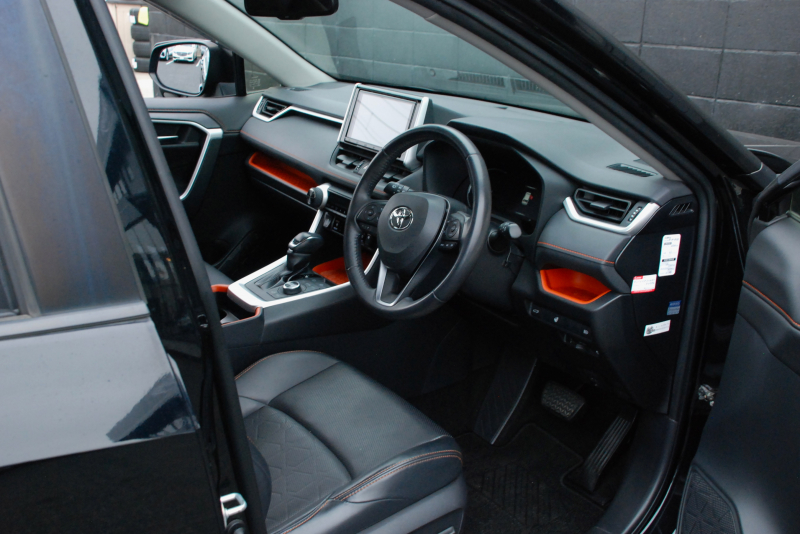 トヨタ RAV4 中古車