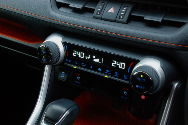 トヨタ RAV4 中古車