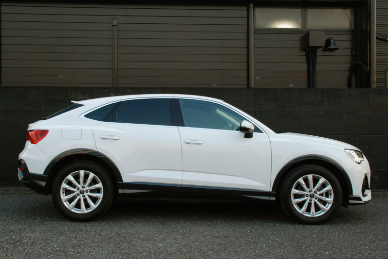 アウディ Q3 中古車