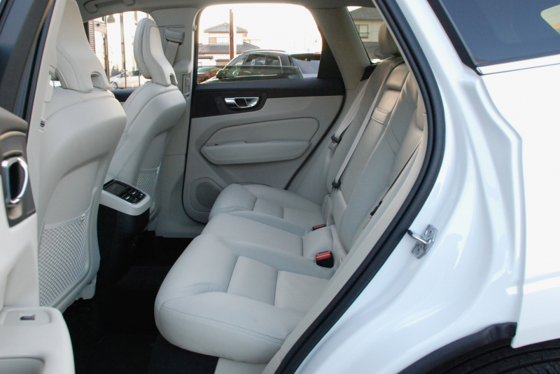 ボルボ XC60 中古車