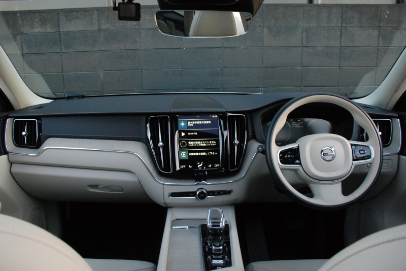 ボルボ XC60 中古車