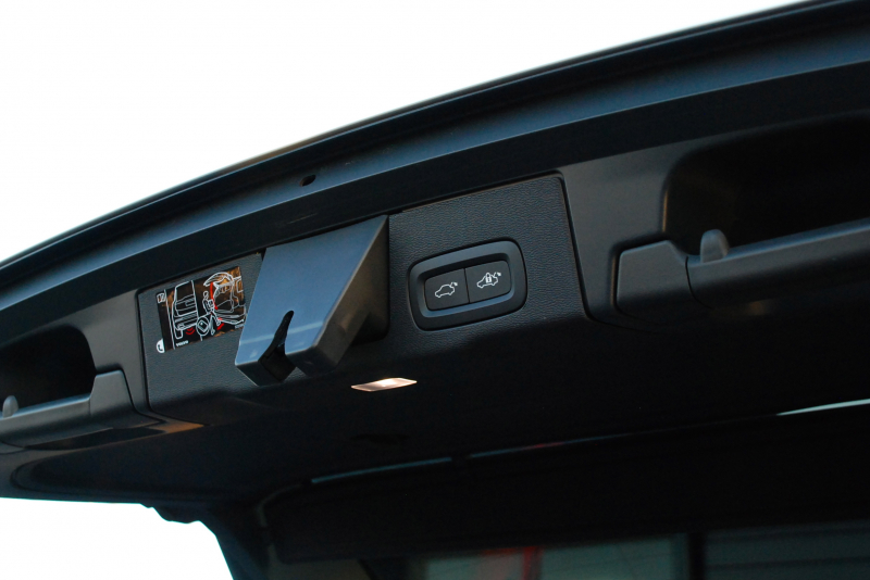 ボルボ XC60 中古車