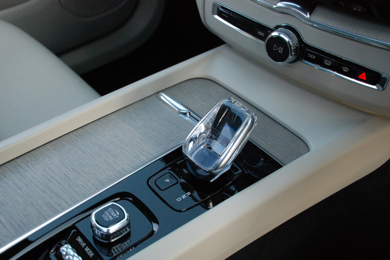 ボルボ XC60 中古車