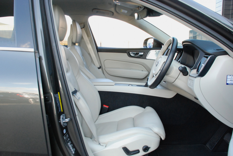 ボルボ XC60 中古車