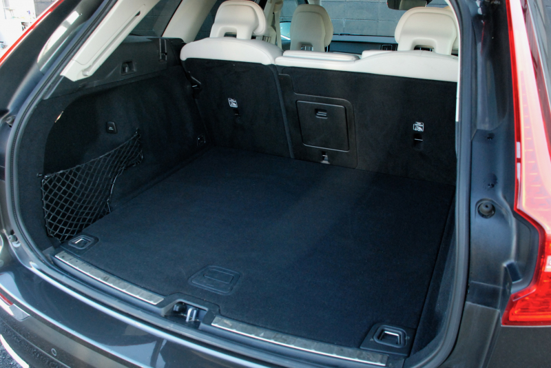 ボルボ XC60 中古車