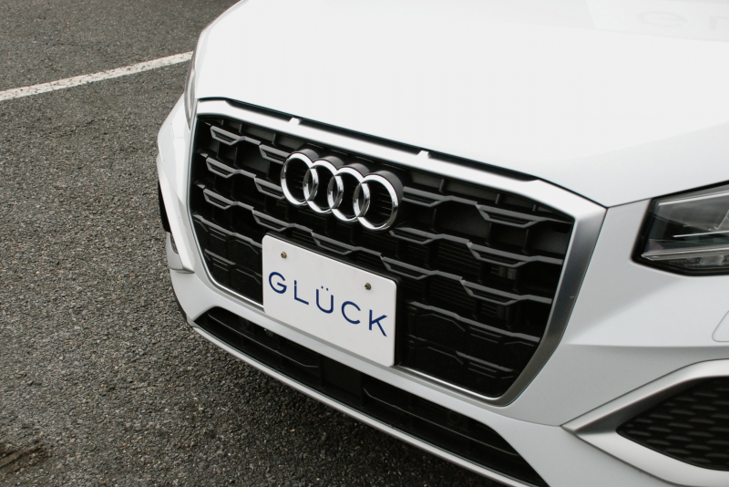 アウディ Q2 中古車