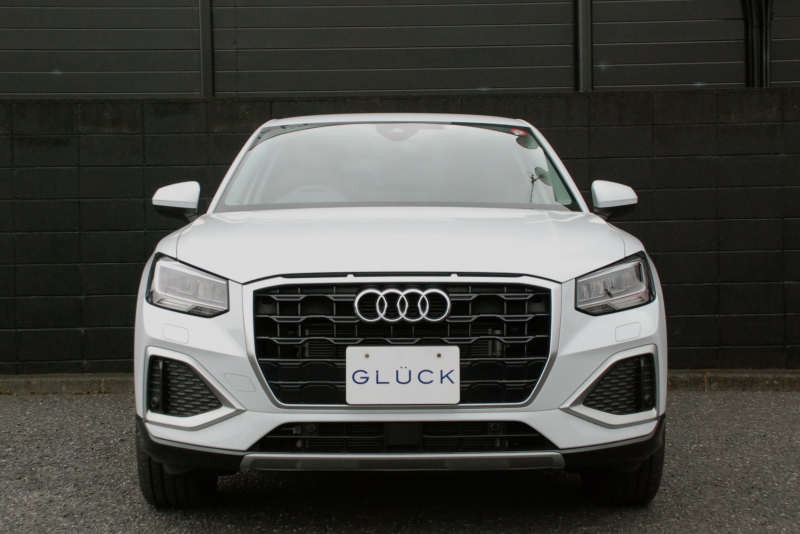 アウディ Q2 中古車