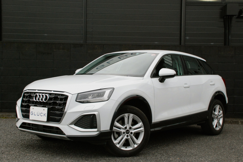 アウディ Q2 中古車
