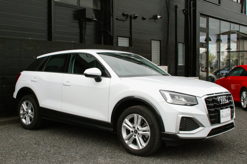 アウディ Q2 中古車