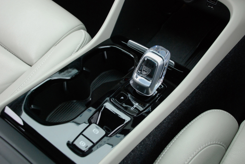 ボルボ XC40 中古車