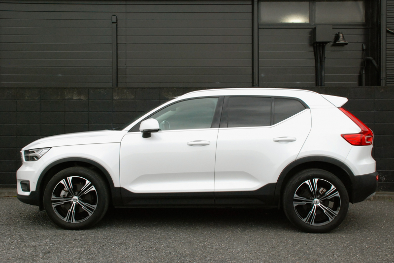 ボルボ XC40 中古車