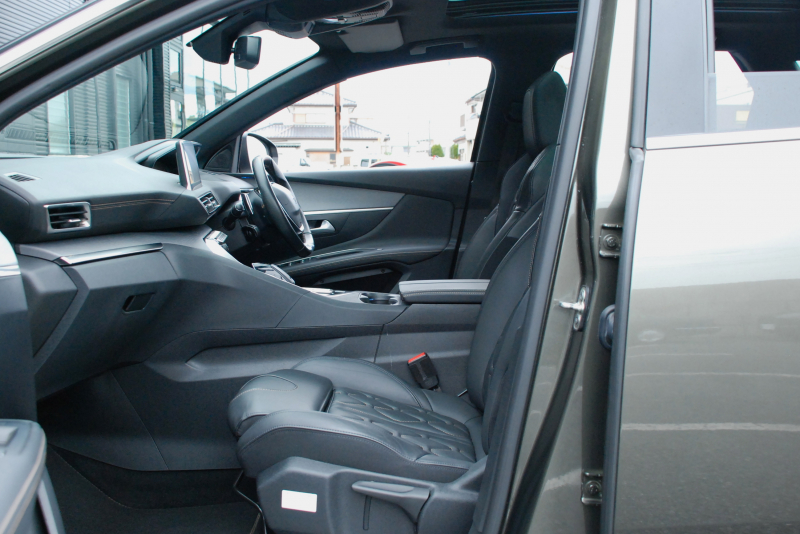 プジョー 3008 中古車