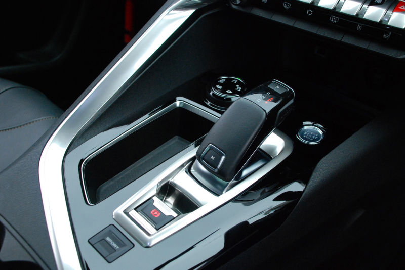 プジョー 3008 中古車