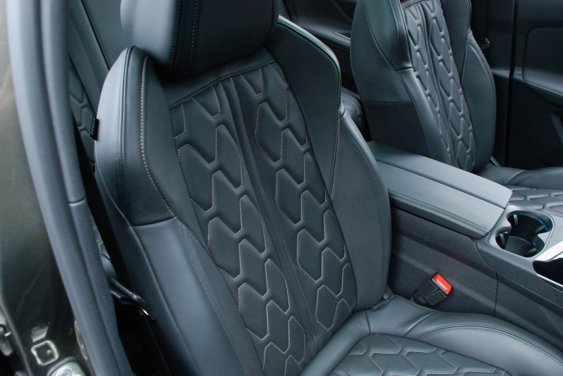 プジョー 3008 中古車