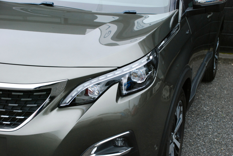 プジョー 3008 中古車